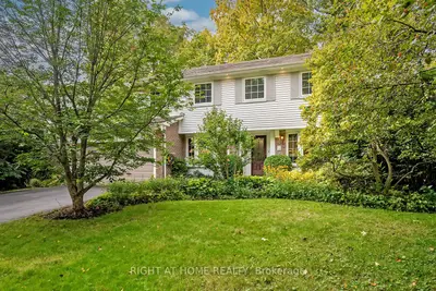 494 Dorland Road, Oakville, On L6j 6b1