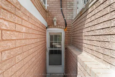 112 Wallace Avenue Basement, Toronto, On M6h 1t5