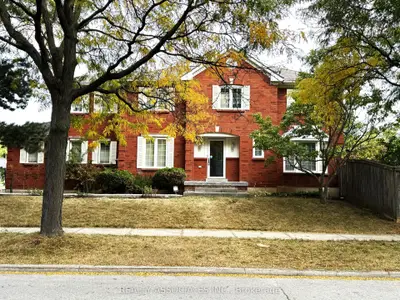 5577 Haddon Hall Road, Mississauga, On L5m 5g4