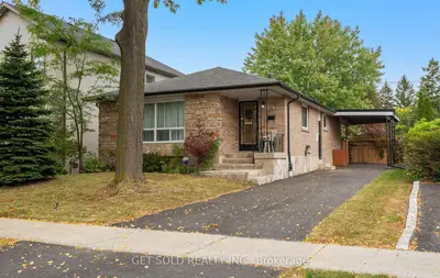 22 Almayo Crescent, Toronto, On M9v 2l4