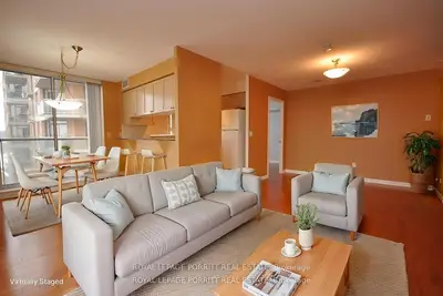 1140 Parkwest Place 901, Mississauga, On L5e 3k9