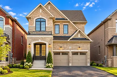 43 Rainbrook Close, Brampton, On L6r 0y9