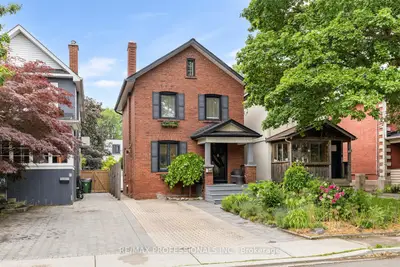 52 Third Street, Toronto, On M8v 2x8