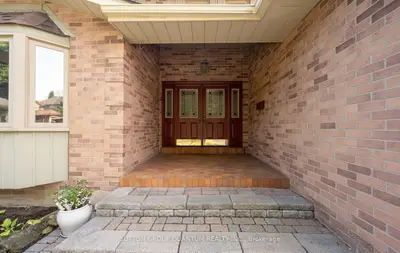 1896 Stoneybrook Court, Mississauga, On L5l 3w2
