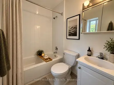 5 High Park Boulevard 301, Toronto, On M6r 1m5