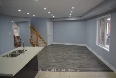 54 Baycliffe Crescent, Brampton, On L7a 3z3