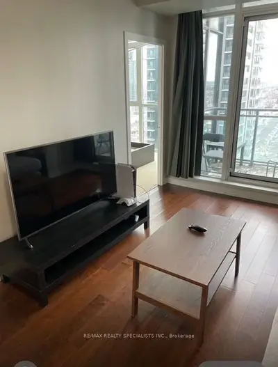 4070 Confederation Parkway W 1605, Mississauga, On L5b 0e9