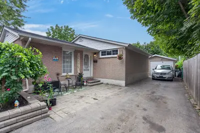 3 Cumbrian Court, Brampton, On L6x 2j7