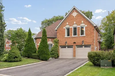 3685 St. Laurent Court, Mississauga, On L5l 4t2