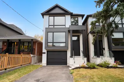 62 Ash Crescent, Toronto, On M8w 1e6