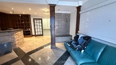 6033 Shawson Drive 24, Mississauga, On L5t 1h8