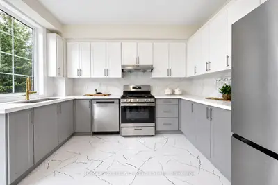 39 Allness Road, Brampton, On L7a 3n7