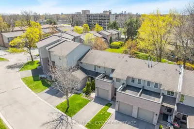 2075 Asta Drive 18, Mississauga, On L5a 2t5
