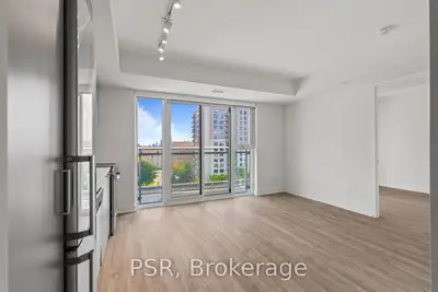 299 Campbell Avenue 517, Toronto, On M6p 3v7