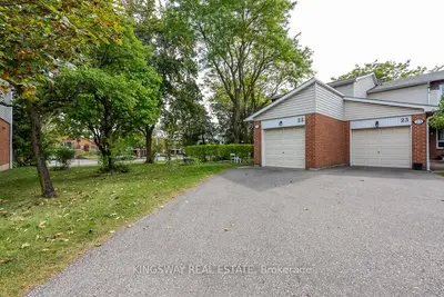 525 Meadows Boulevard 22, Mississauga, On L4z 1h2