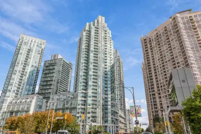 3939 Duke Of York Boulevard 2503, Mississauga, On L5b 4n2