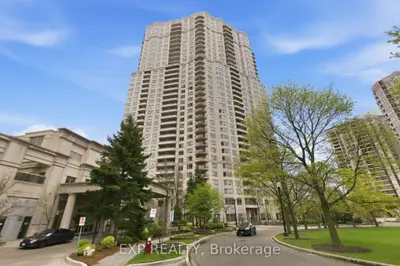 25 Kingsbridge Garden Circle 2120, Mississauga, On L5r 4b1