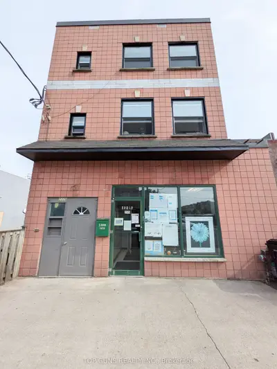 2375 St Clair Avenue W, Toronto, On M6n 1k9