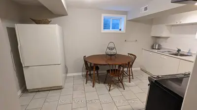 18 Elrose Road W B, Brampton, On L6t 2c2