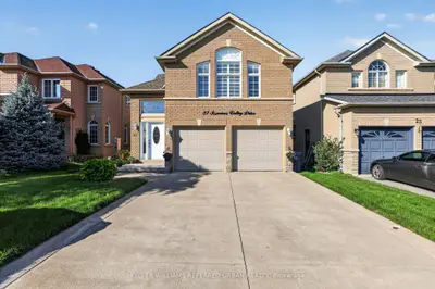 27 Summer Valley Drive, Brampton, On L6z 4v6