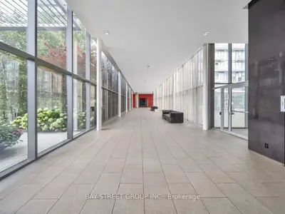105 The Queensway Avenue 1501, Toronto, On M6g 5b5