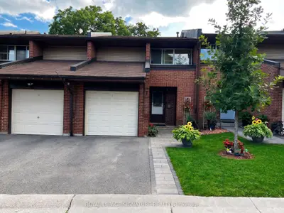 2301 Derry Road W 33, Mississauga, On L5n 2r4