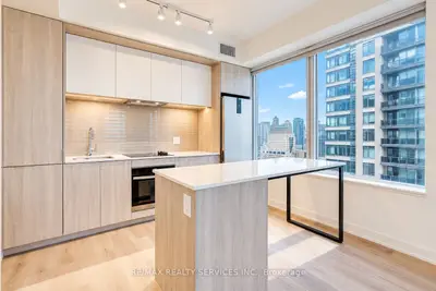 395 Square One Drive 2408, Mississauga, On L5b 0p6