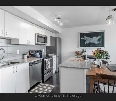 712-11 Superior Ave Avenue, Toronto, On M8v 0a7