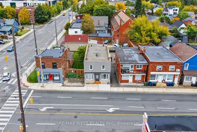 203 Islington Avenue Main, Toronto, On M8v 3b8