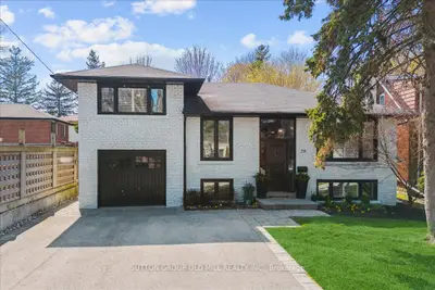 2a Elton Crescent, Toronto, On M8w 2x8