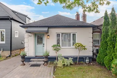 53 Bowie Avenue, Toronto, On M6e 2p4