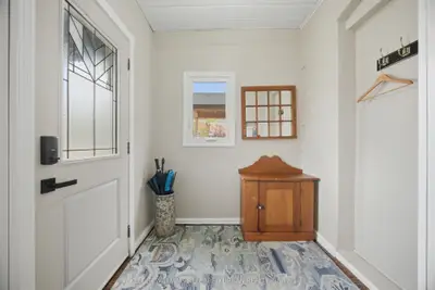 53 Bowie Avenue, Toronto, On M6e 2p4