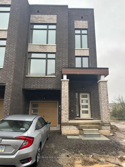 43 Queenpost Drive, Brampton, On L6y 6l2