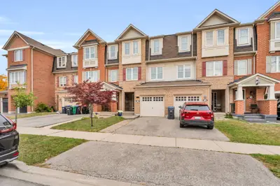 70 Betterton Crescent, Brampton, On L7a 0s3