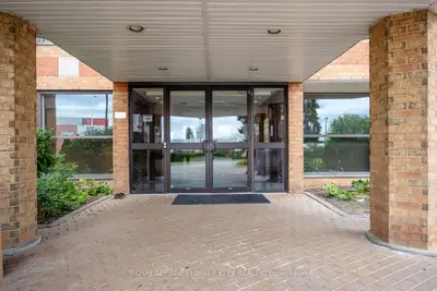 6 Humberline Drive 417, Toronto, On M9w 6x8