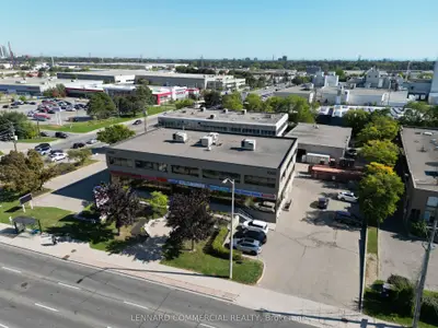 1090 Dundas Street E 103, Mississauga, On L4y 2b8