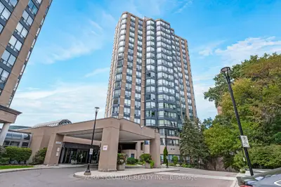 3 Hickory Tree Road 1010, Toronto, On M9n 3w5