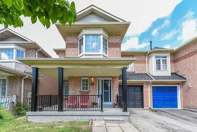 49 Seaside Circle, Brampton, On L6r 2g7