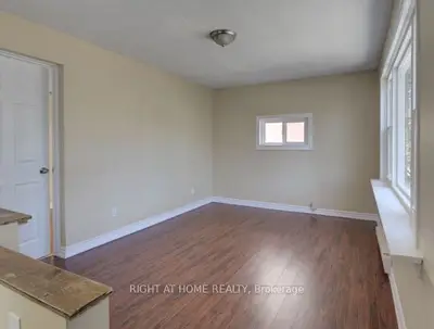 26 Victoria Street 1, Toronto, On M8v 1m6