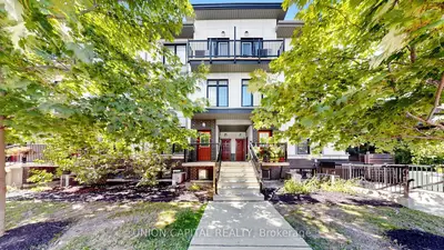 6 Bicknell Avenue 9, Toronto, On M6m 0b4