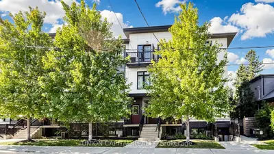 6 Bicknell Avenue 9, Toronto, On M6m 0b4