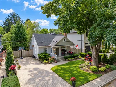 32 Anderson Street, Oakville, On L6k 1a5