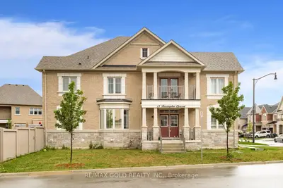 15 Farringdon Crescent, Brampton, On L7a 4z5