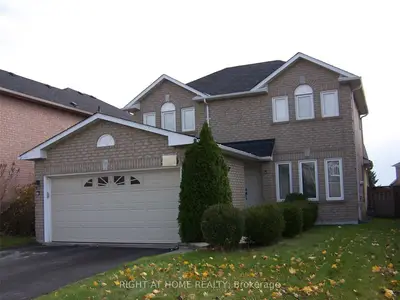 5590 Loonlake Avenue, Mississauga, On L5v 2e2