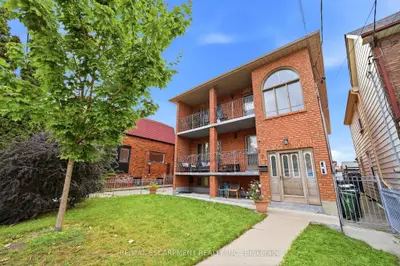 277 Harvie Avenue, Toronto, On M6e 4l1