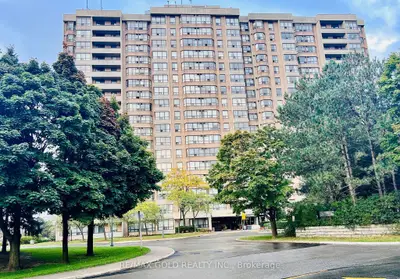 10 Malta Avenue 1504, Brampton, On L6y 4g6