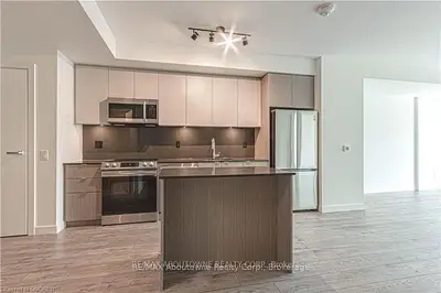 133 Bronte Road B0721, Oakville, On L6l 3c1
