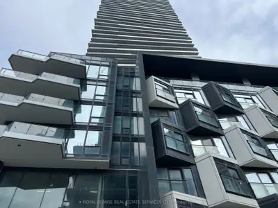 448 Burnhamthorpe Road 3702, Mississauga, On L5b 0r4
