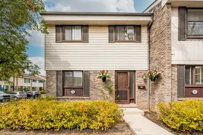 2779 Gananoque Drive 42, Mississauga, On L5n 2e4