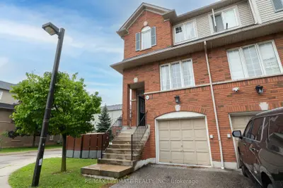 4950 Albina Way 72, Mississauga, On L4z 4j7